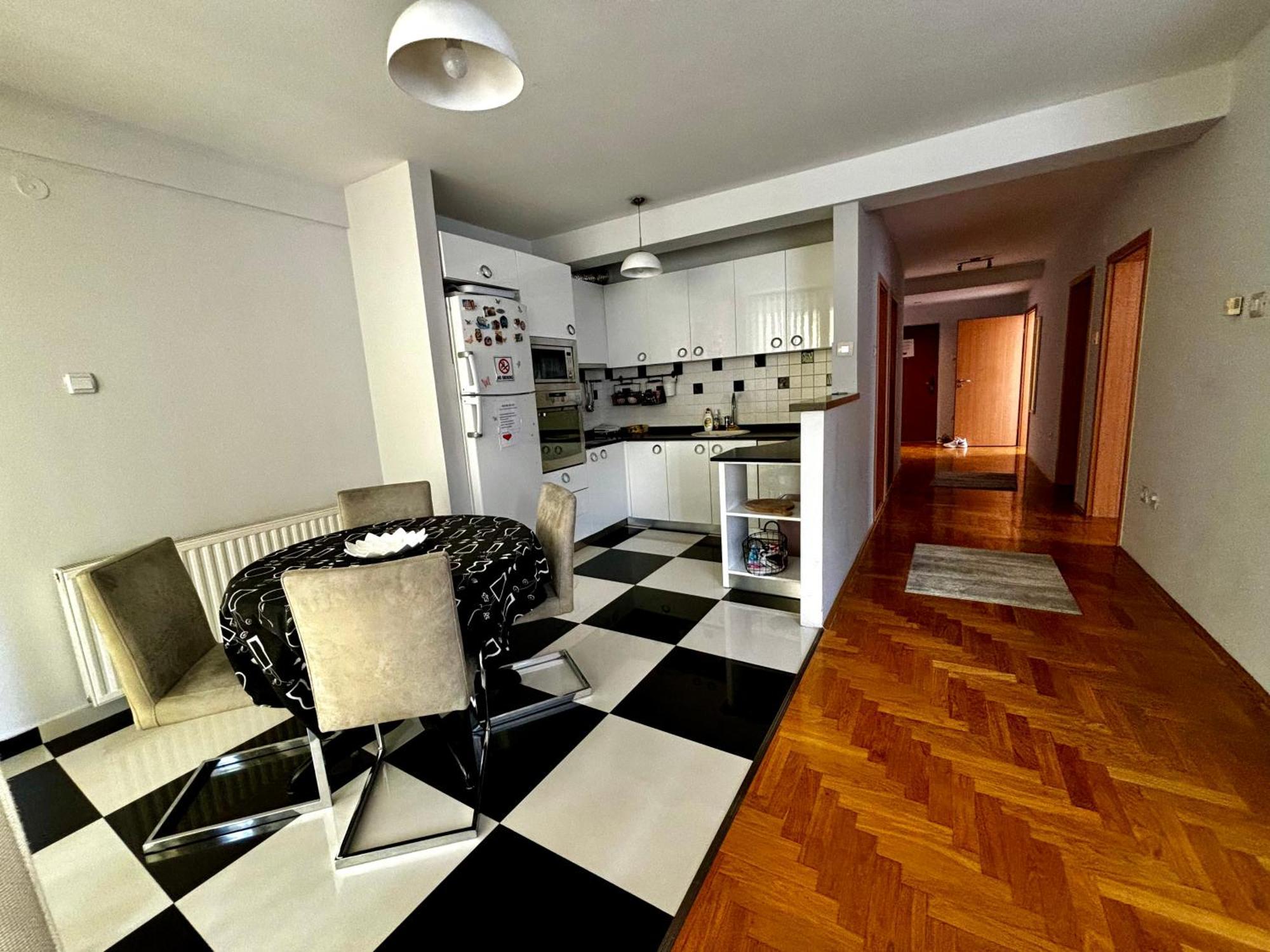 Cozy City Center Apartment Призрен Экстерьер фото